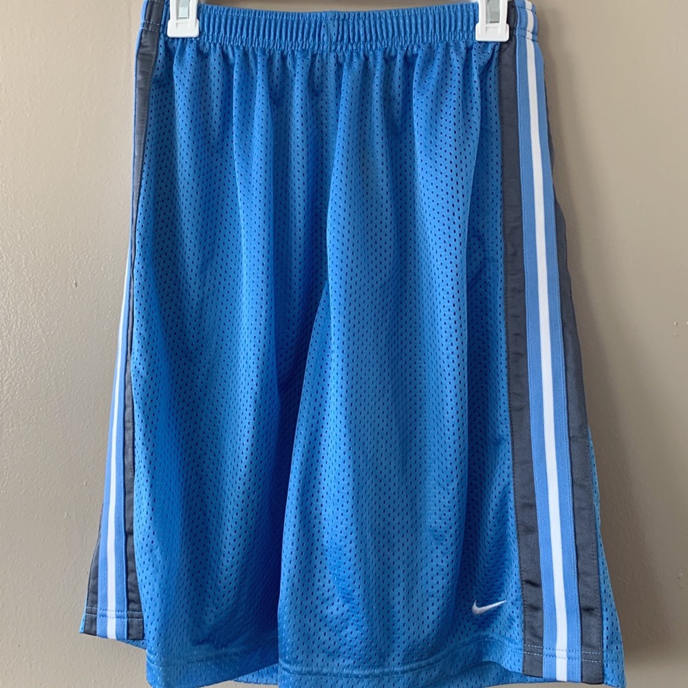 Vintage Y2K Nike Athletic Shorts Boys X-large
